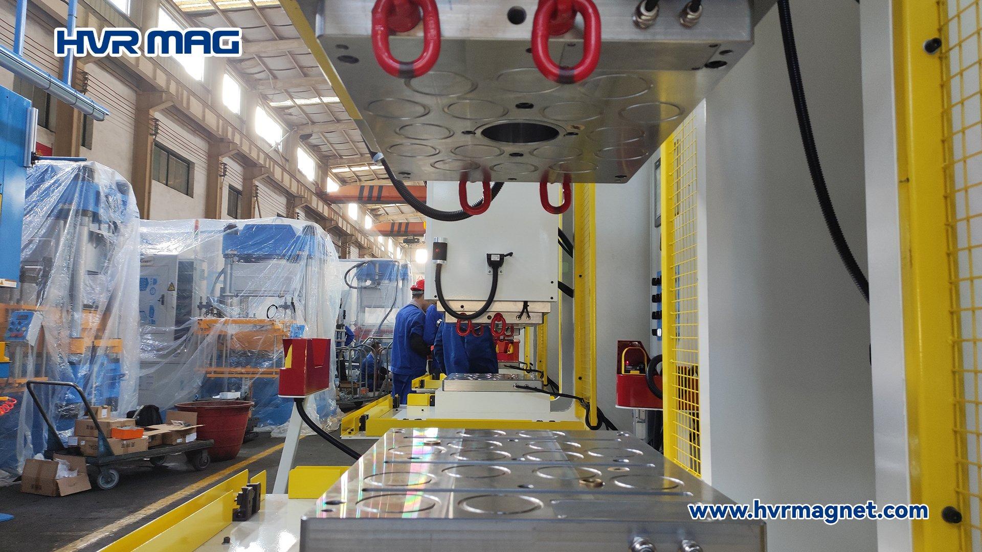 Magnetic Quick Mold Change System for Vertical Injection Molding Machine
