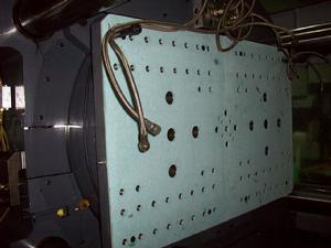 Injection Molds with Thermal Insulation Plates