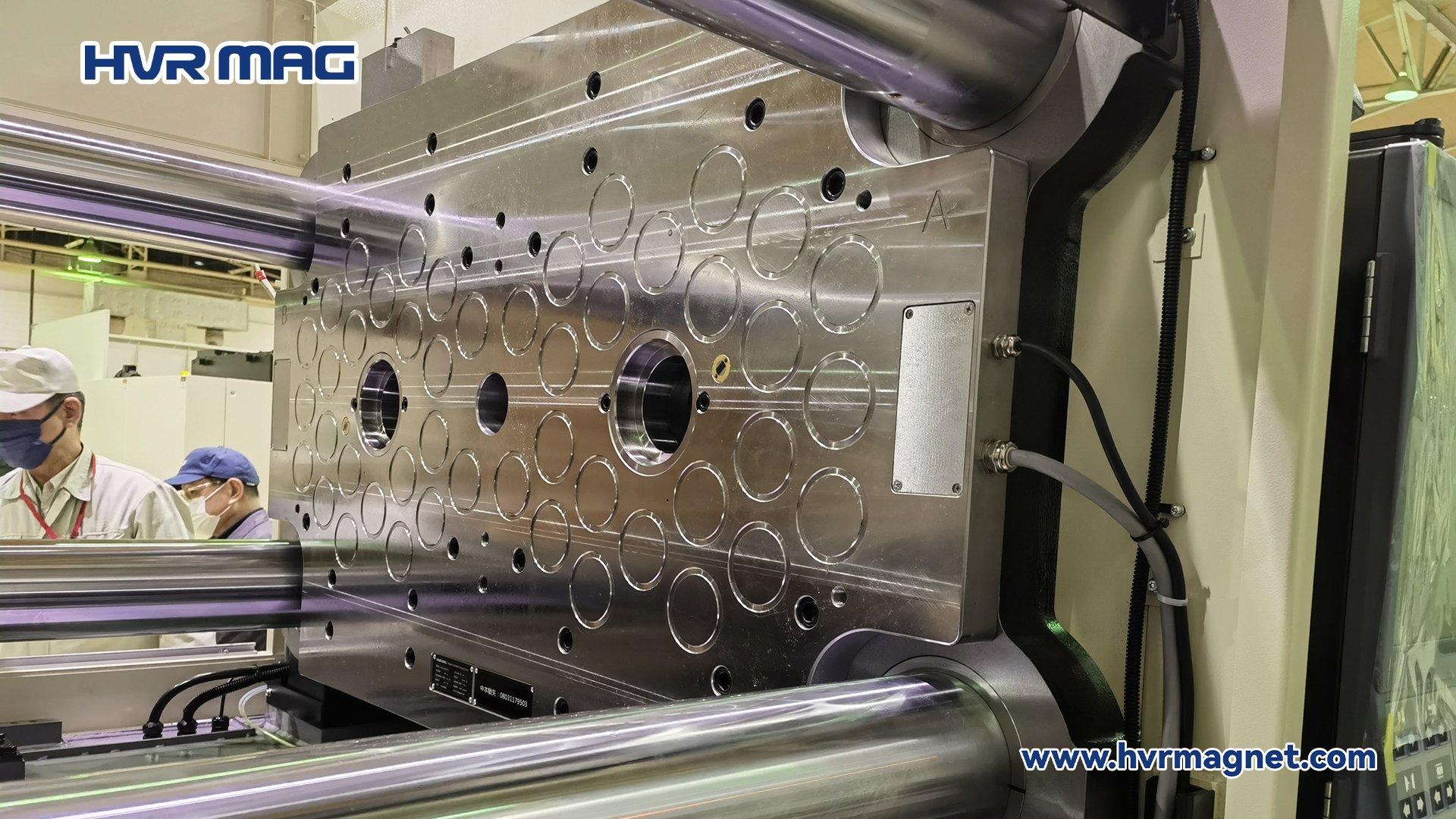 Magnetic quick mold change system for 400T two color injection molding machine