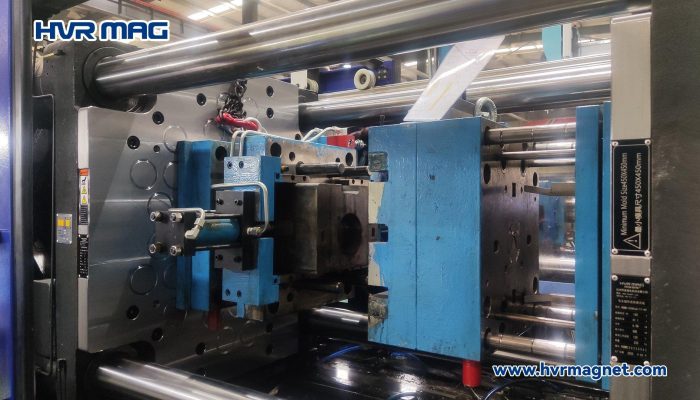 injection molding machine