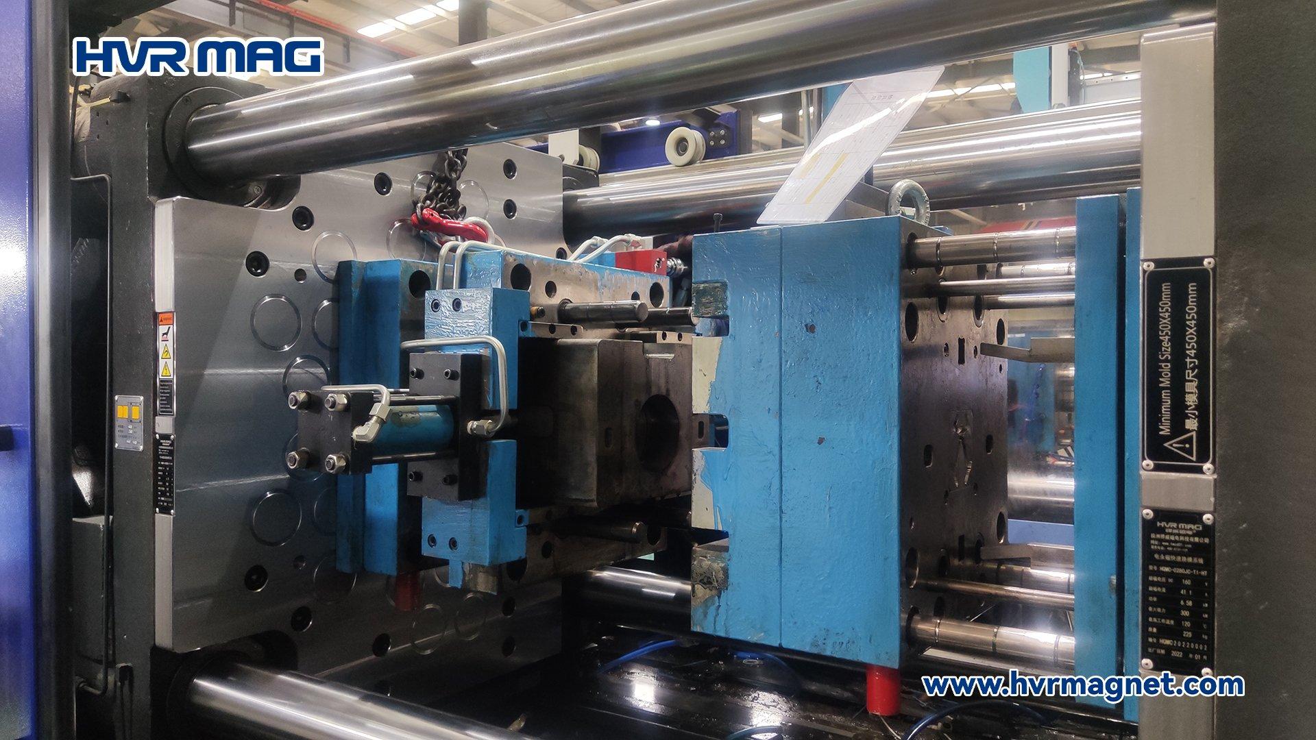injection molding machine