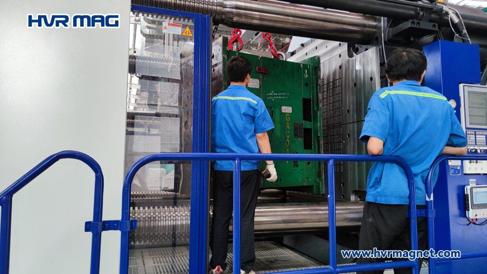 magnetic quick mold change system for SMED