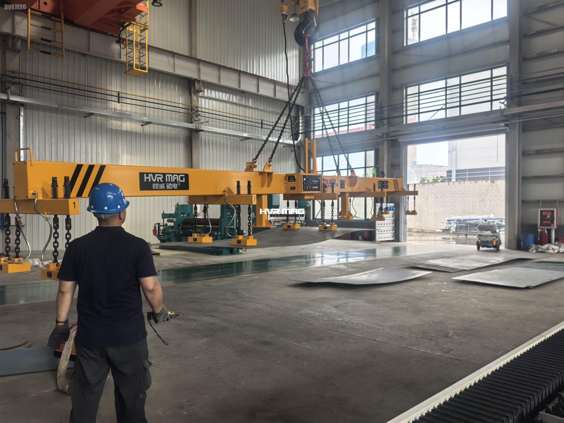 How to Solve the Gravity Puzzle in Steel Plate Handling