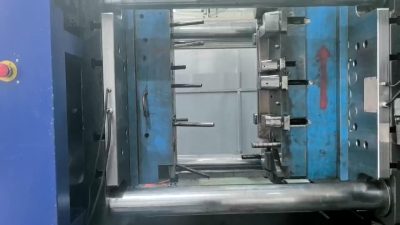 Change Mold in 3 mins for Plastic Automative Parts Fabrication