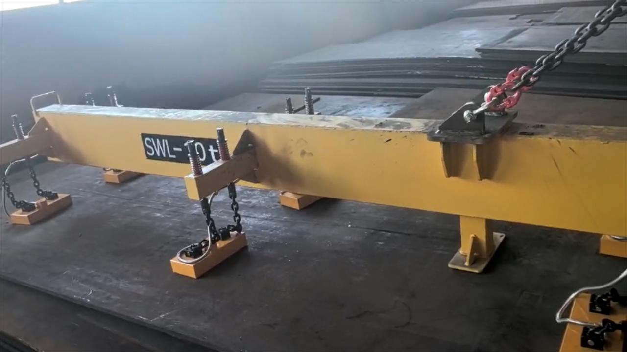 Plate-Lifting-Tool-for-Steel-Structure-Company
