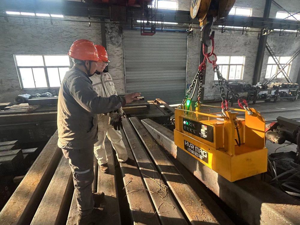 Steel workshop to handle steel structure