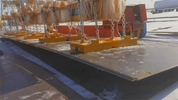 Safety Factor of Magnetic Lifting Devices a Cost Trap