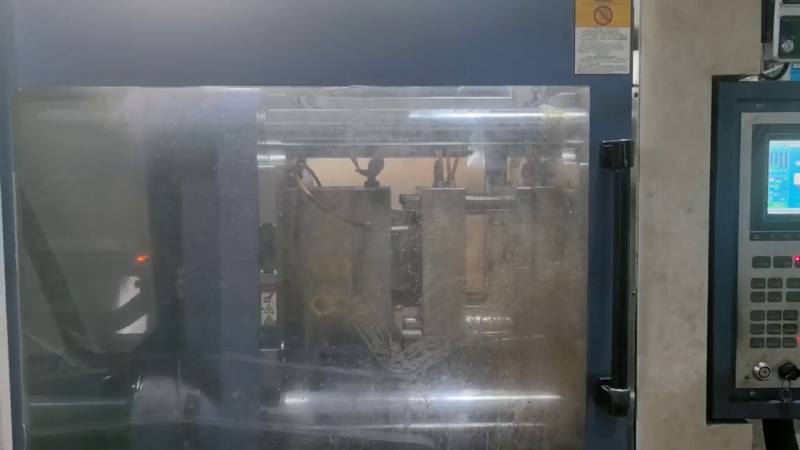How Magnetic Templates Speed Up Injection Mold Changes