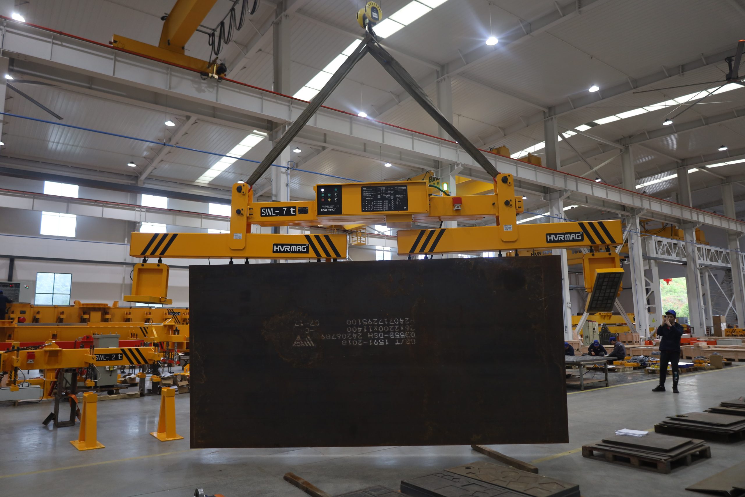 magnetic lifter for vertical steel plate lifting